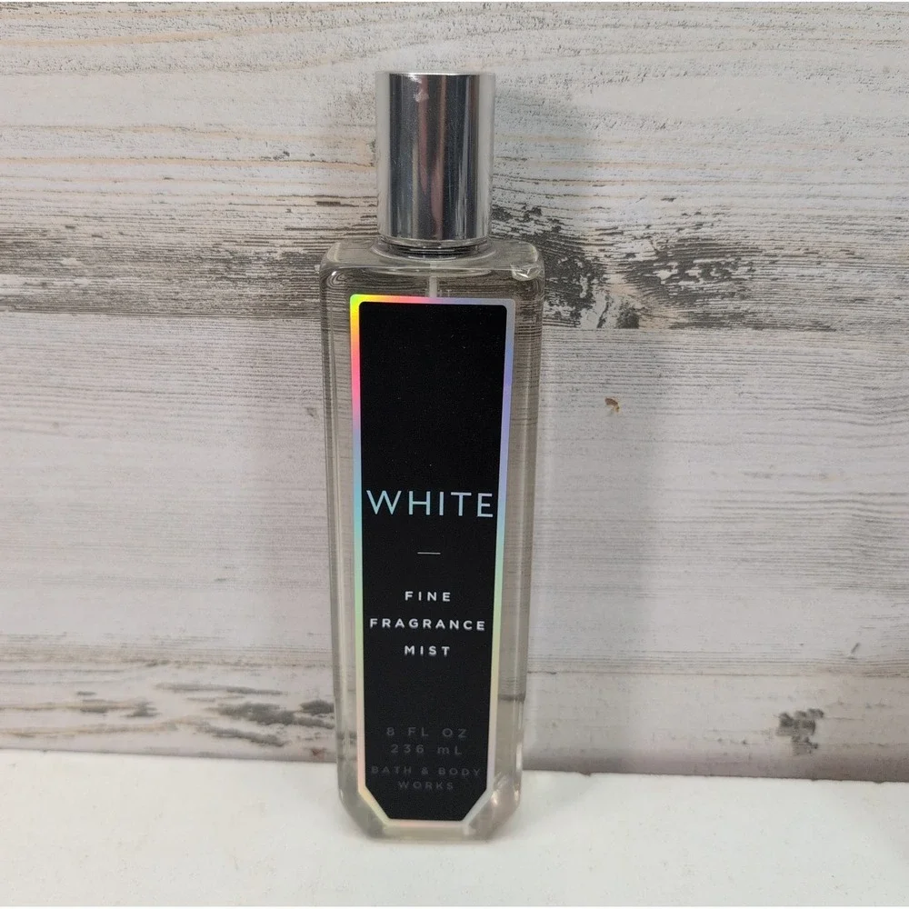 Bath and Body Works Cosmic WHITE Fine Fragrance Body Mist Spray 8oz RARE Retired